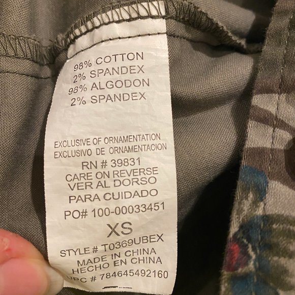 Jolt Floral Camo Raw Edge Twill Jacket - Picture 11 of 13